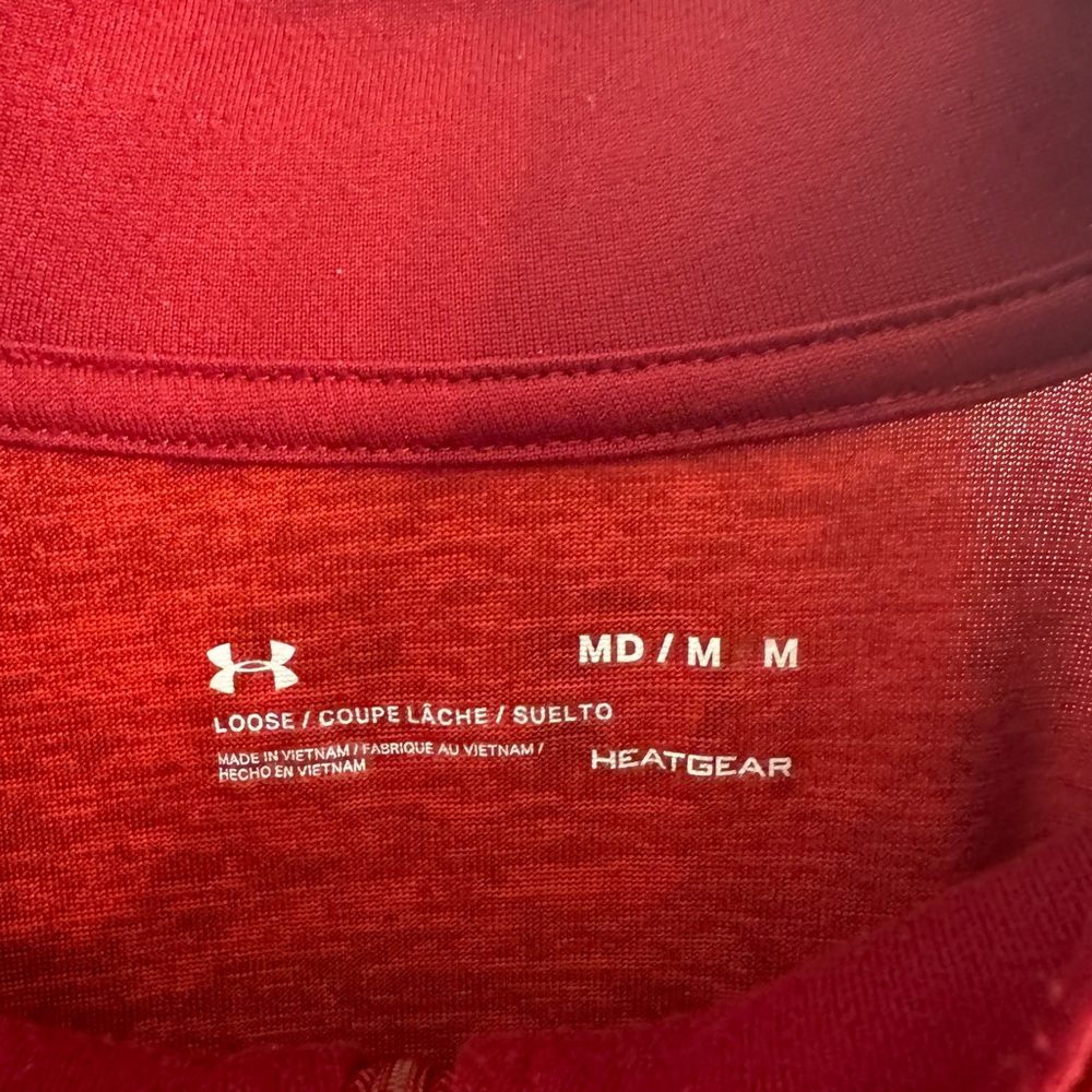Under Armour Loose Fit 1/4 Zip. Great condition, rarely worn. Smoke free home. - Picture 3 of 5